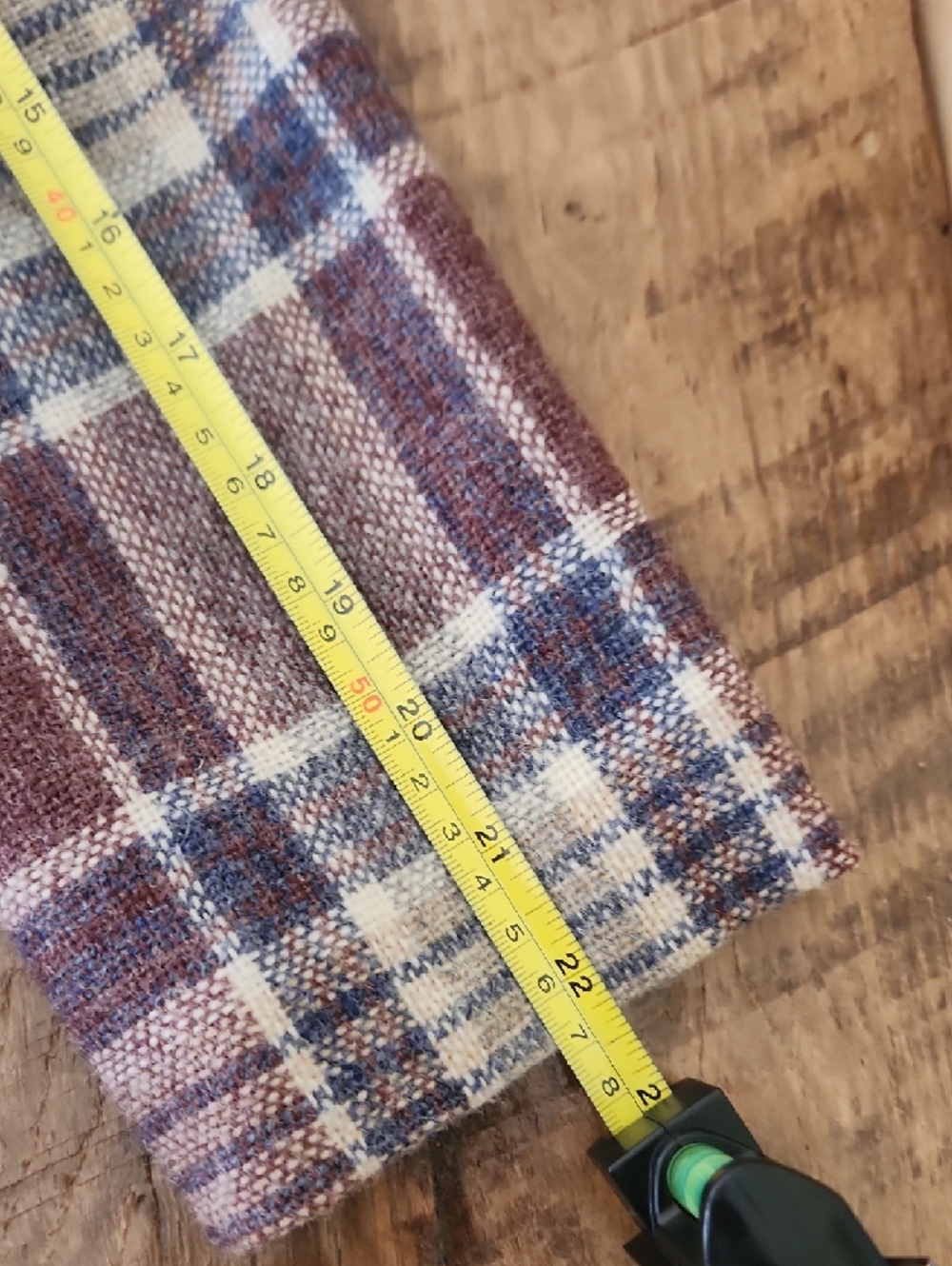 Plaid Wool-Blend Blazer in Plum, Navy and Cream Vintage - Picture 5 of 7
